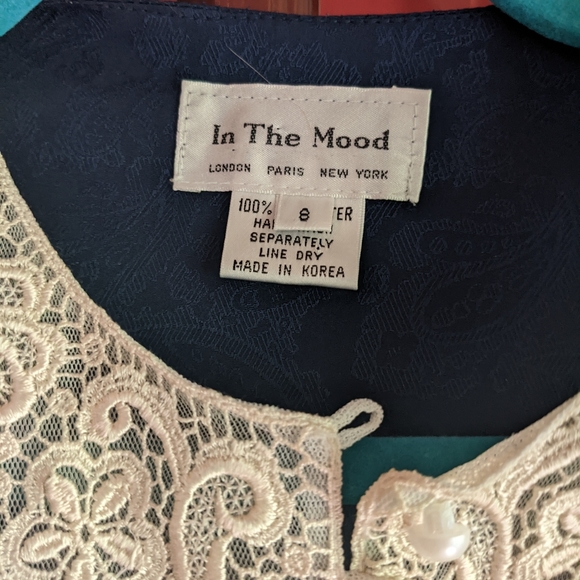 Vintage Neo-Victorian top - Picture 4 of 13